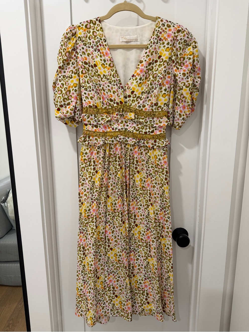 Puff-Sleeve Midi Dress in Yellow Floral Leopard Print